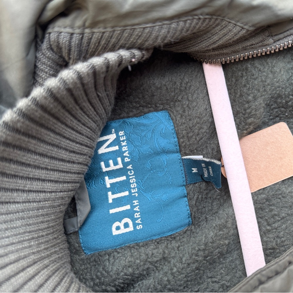 Bitten by Sarah Jessica Parker Green Puffer Jacket Quilted Stand-up Collar - Picture 4 of 4